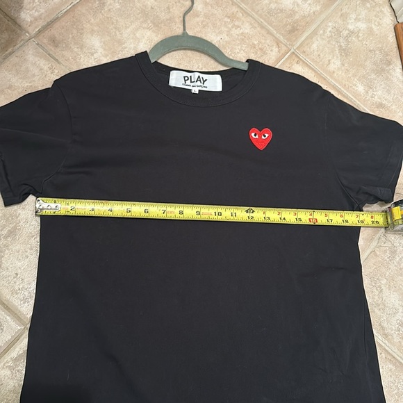Comme Des Garcons Play Heart Tee Shirt - Picture 6 of 7